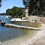 Appartement With A Parking Space Mali Lošinj